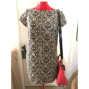 Small Zara shift dress